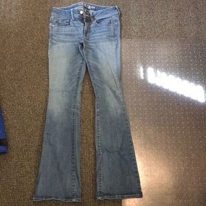 American Eagle Kick Boot light wash jeans